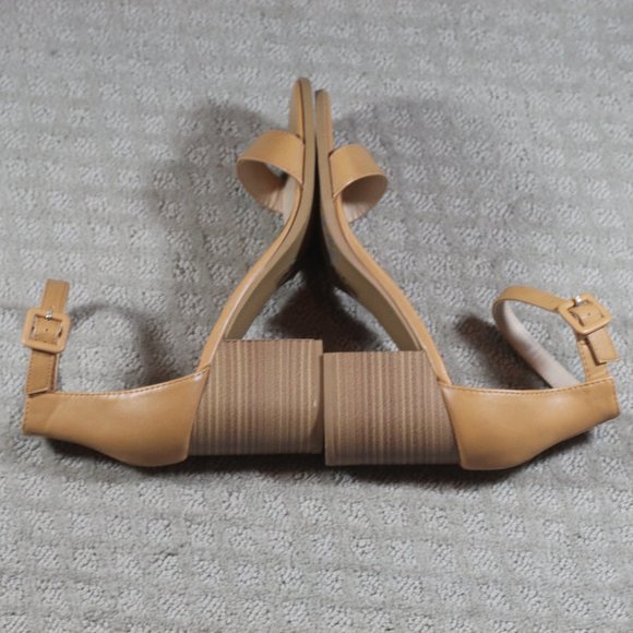 NWOT Soda Size 10 Tan Ankle Strap Block 3.5" Heels - Picture 4 of 6